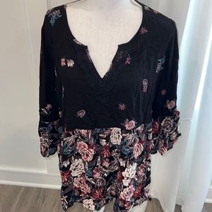 Beautiful Torrid Black Floral Blouse